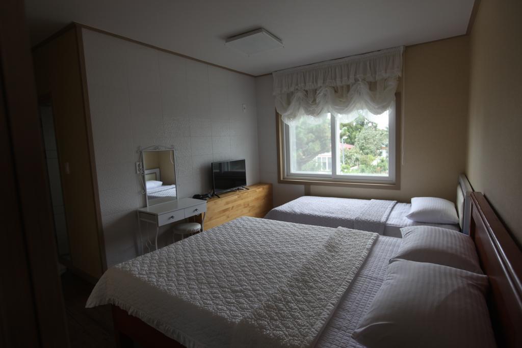 Good Day Pension Seogwipo Ruang foto